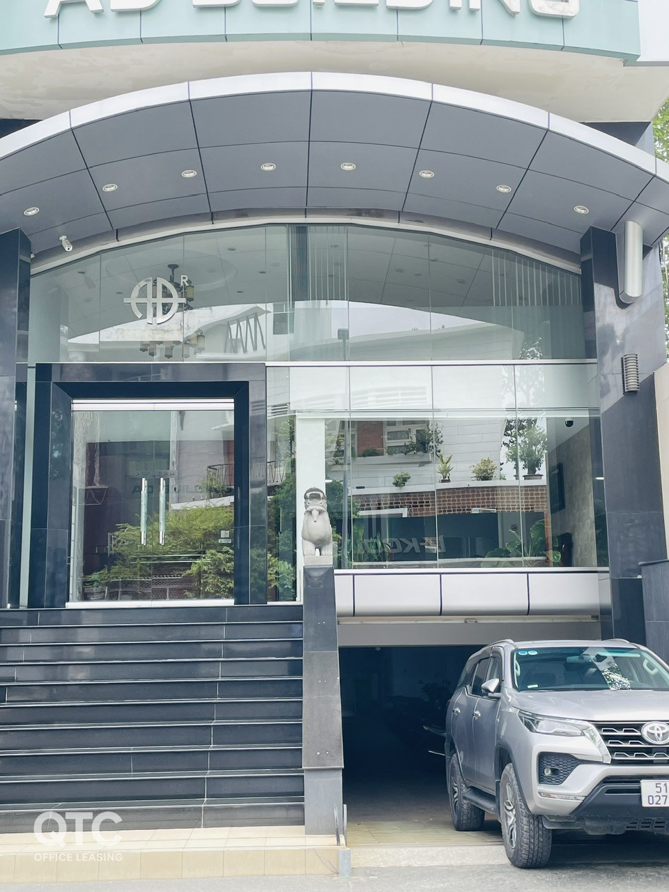AD Building