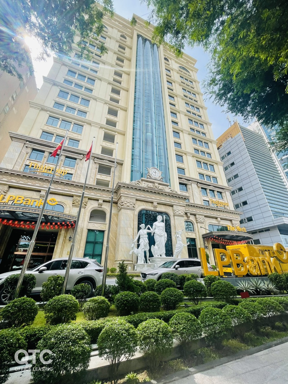 ThaiSquare The Merit