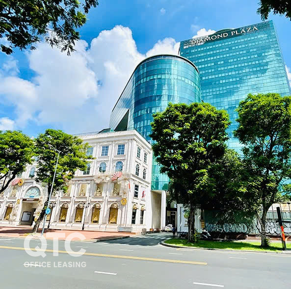 Diamond Plaza