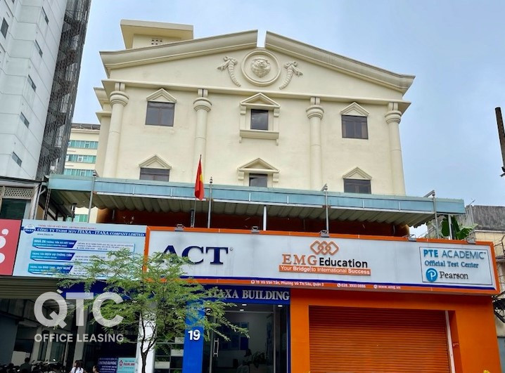 Itaxa House 2 Building