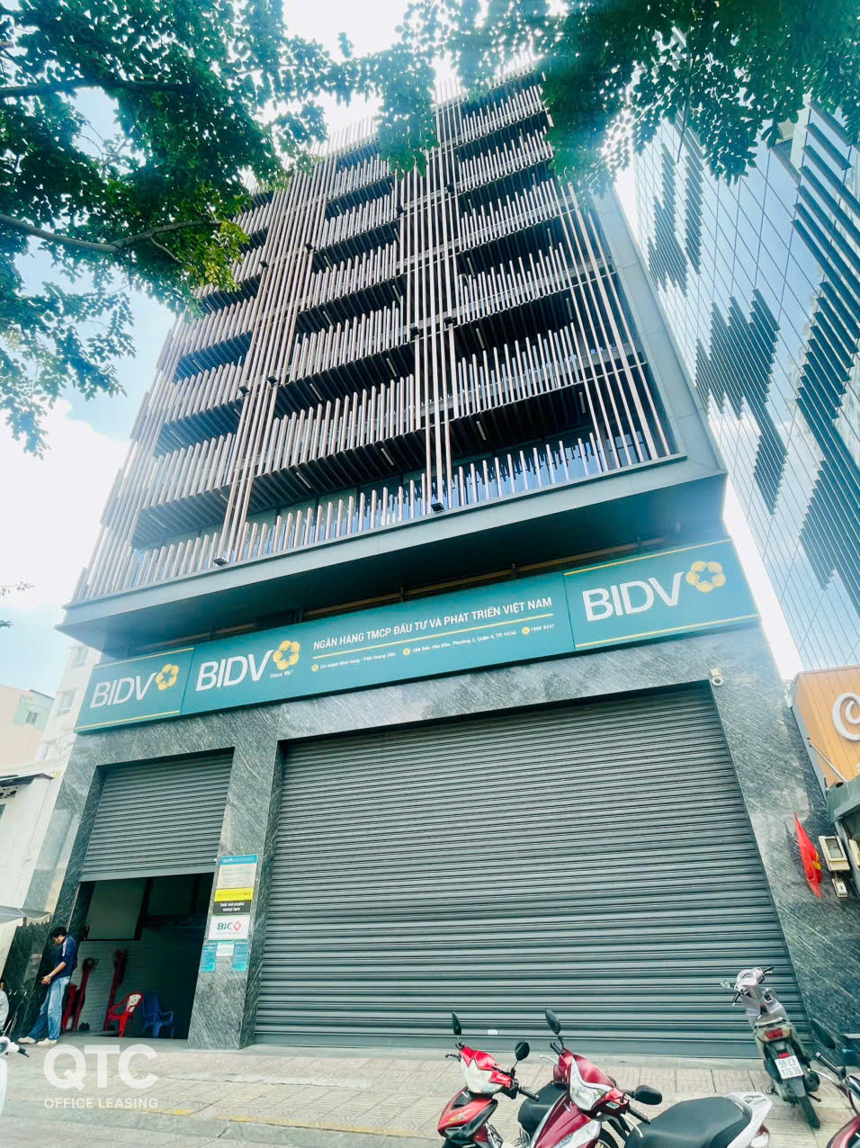 288 Bến Vân Đồn
